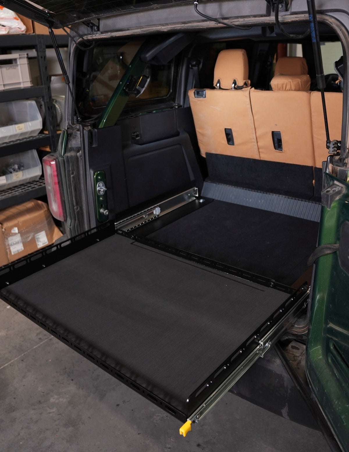 Slide Floor 2.0 - Bronco